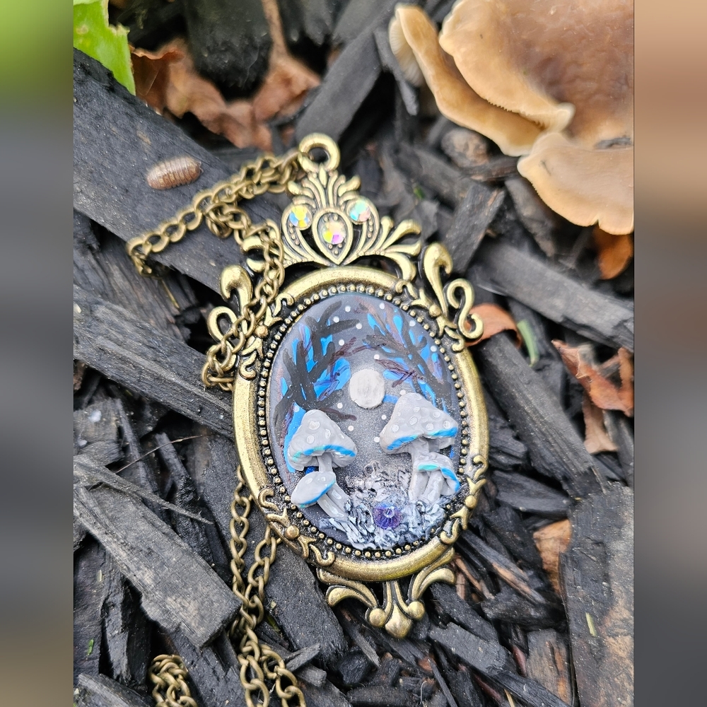 Mushrooms design pendant 🍄🍄🍄